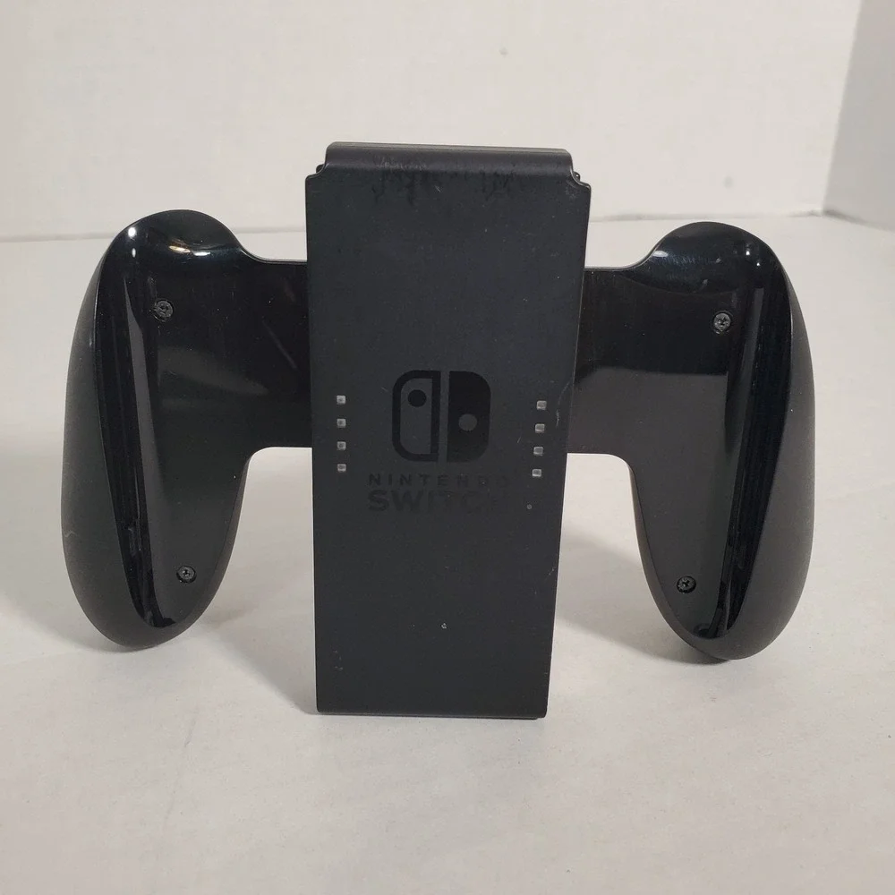PowerA Nintendo Switch Joy-Con Comfort Grip‎ Super Mario Pixel Fire Mario 2017